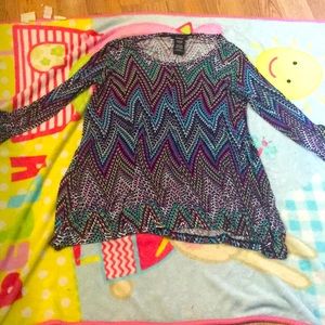 Multi colored flowey shirt